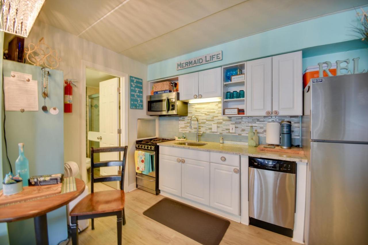 Chic Virginia Beach Retreat - Pool, Steps To Beach Exteriör bild