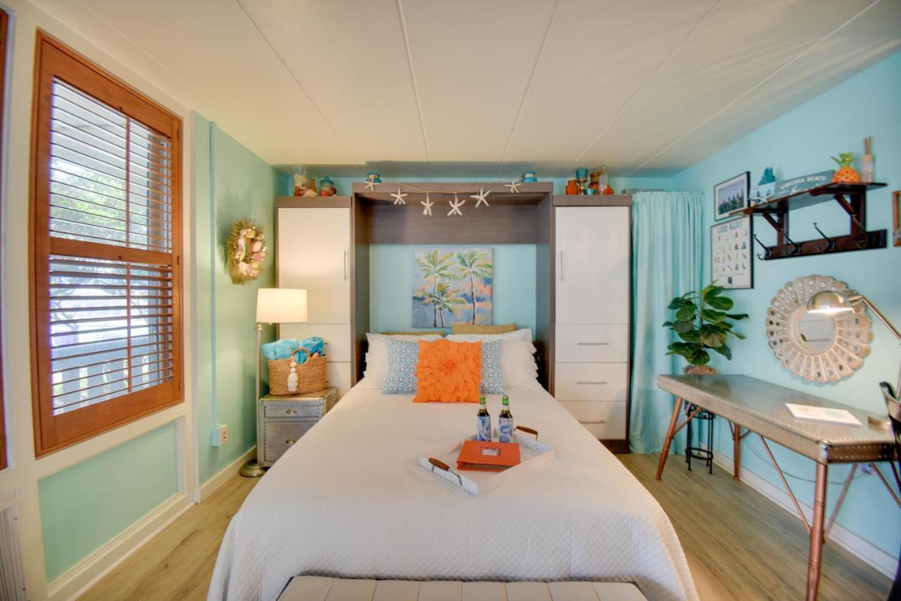 Chic Virginia Beach Retreat - Pool, Steps To Beach Exteriör bild