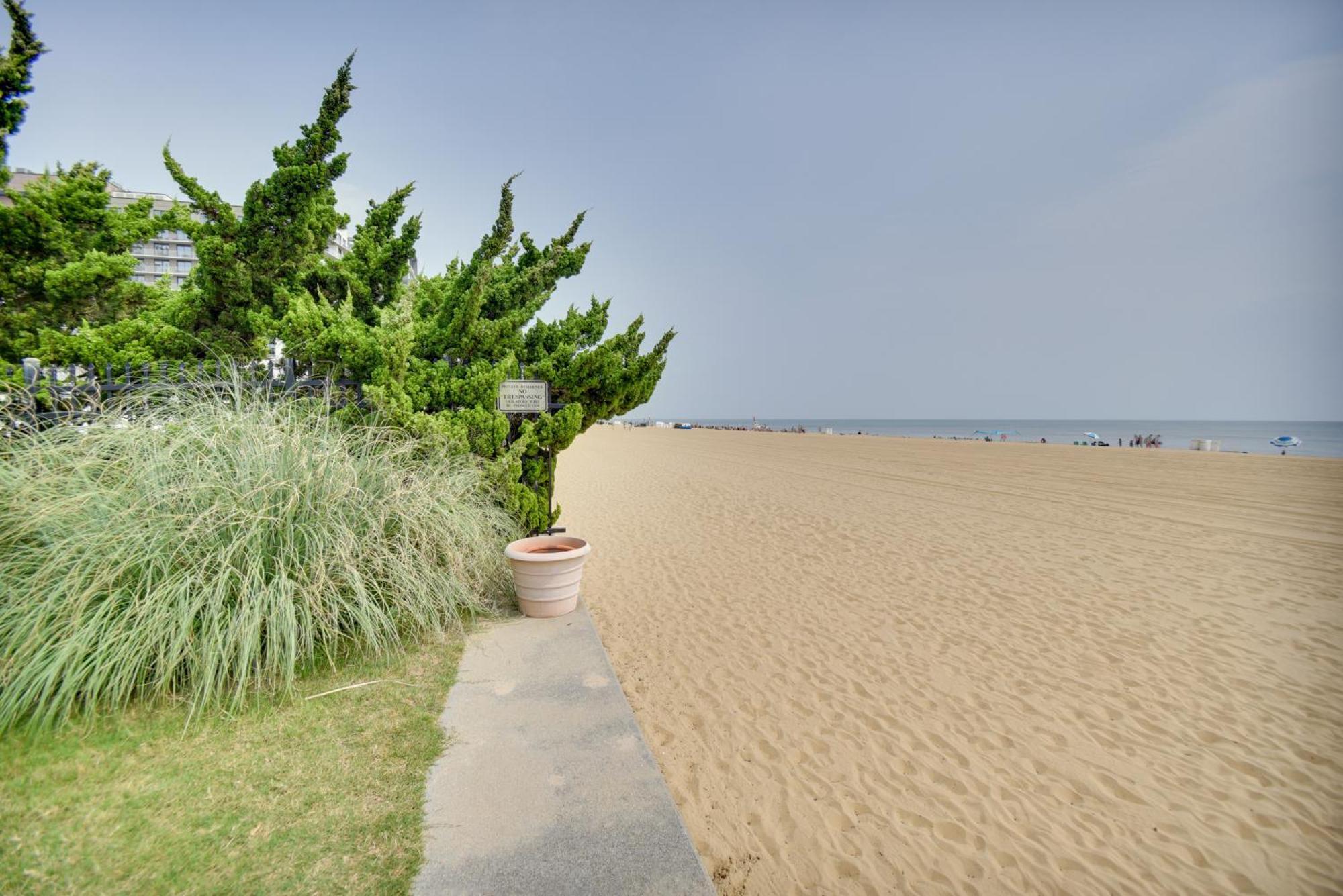 Chic Virginia Beach Retreat - Pool, Steps To Beach Exteriör bild
