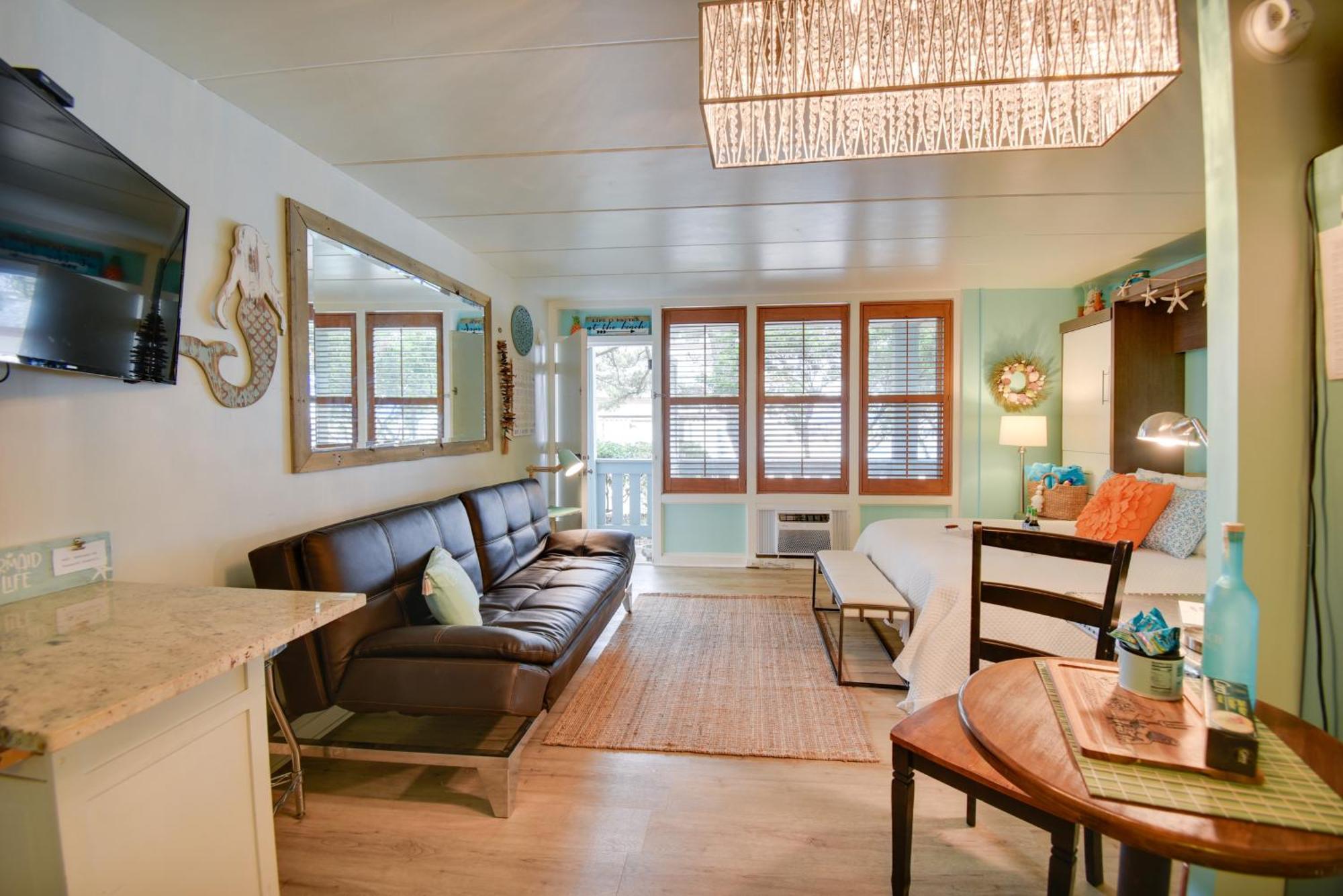 Chic Virginia Beach Retreat - Pool, Steps To Beach Exteriör bild